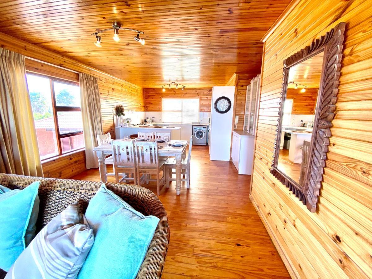 Chalet Houtboschbaai 9 Pelikaan *