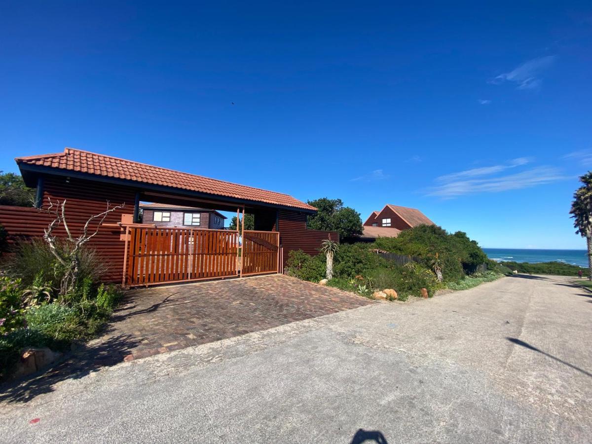Houtboschbaai 9 Pelikaan *